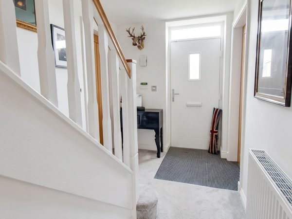4 bedroom detached house for sale clitheroe hallway