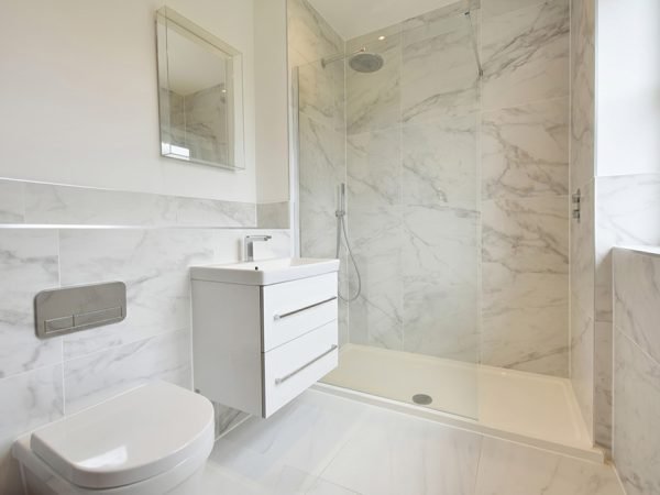 en suite 4 bed detached house for sale hurst green