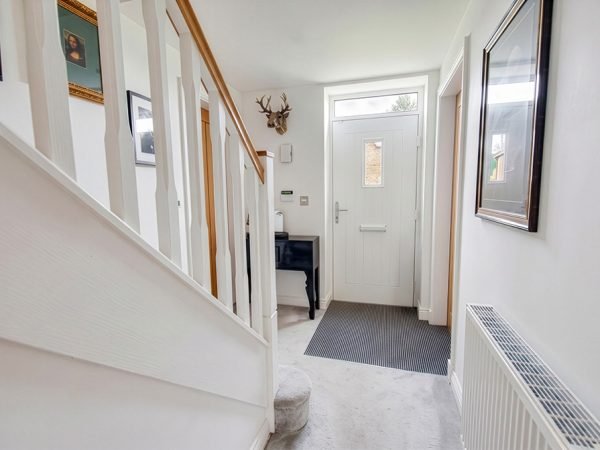 hallway 4 bedroom house for sale clitheroe