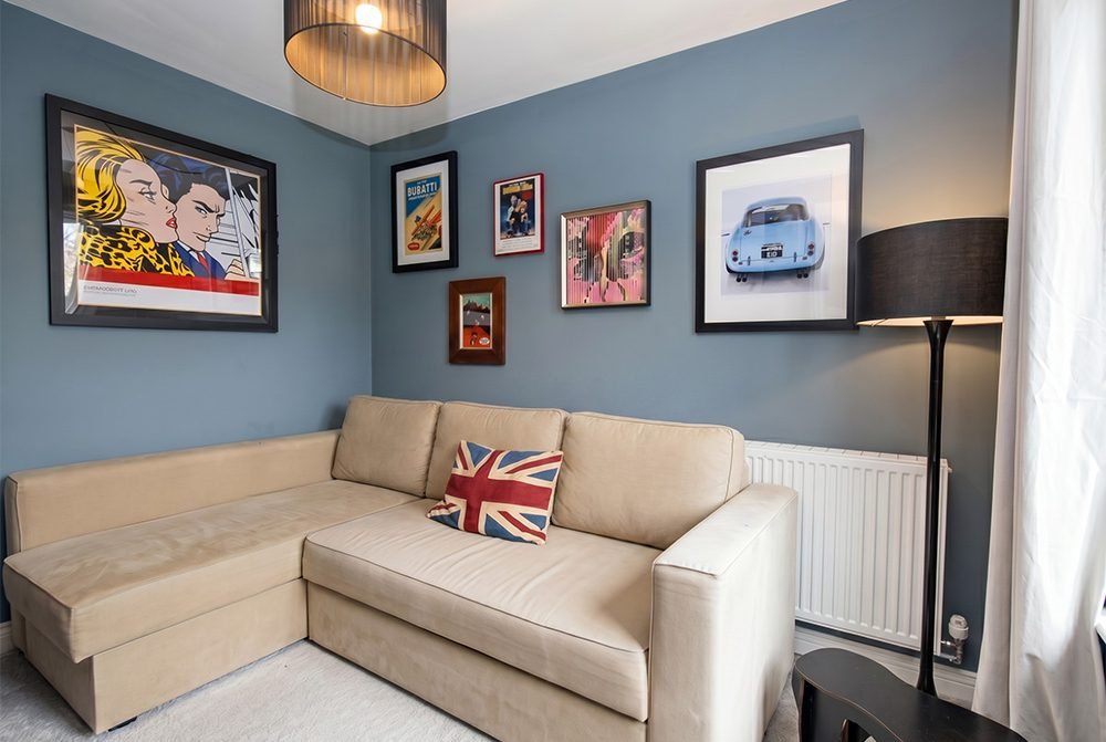 snug 4 bed house for sale hurst green